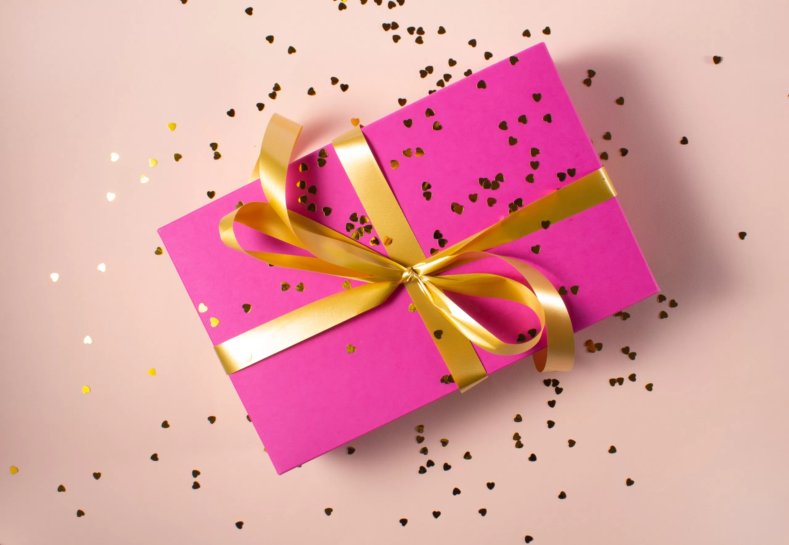 21 Best Gifts to Give Your Loved Ones for a Happy Holiday